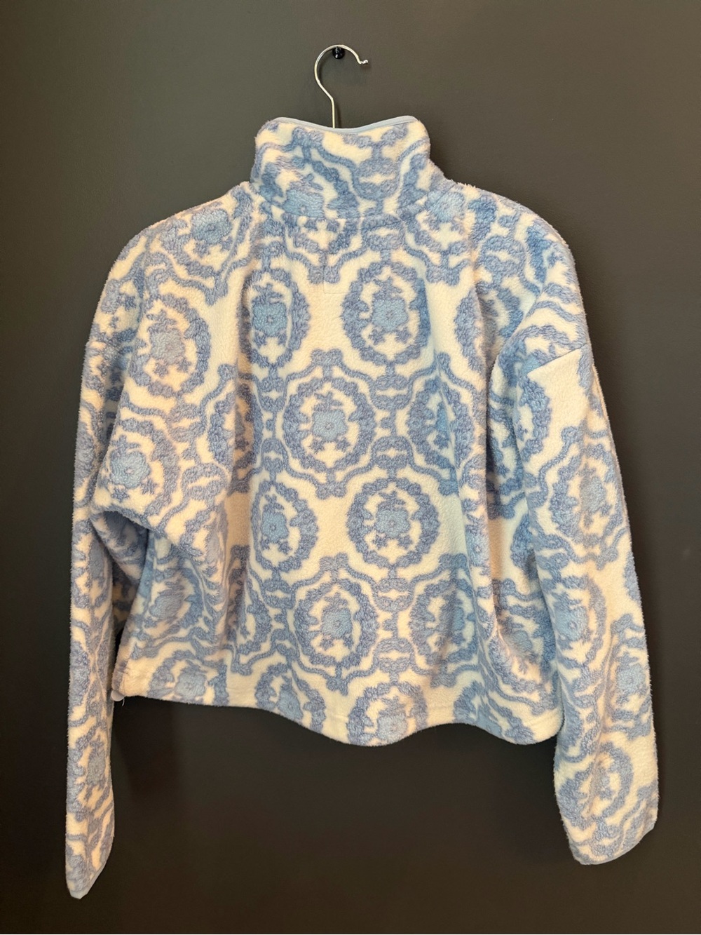 Altar'd State Light Blue and White Sherpa Zip Pullover | Large - Picture 6 of 7
